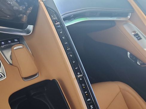 Used 2022 Chevrolet Corvette Stingray Preferred Conv w/ Z51 Performance Package RWD image 13