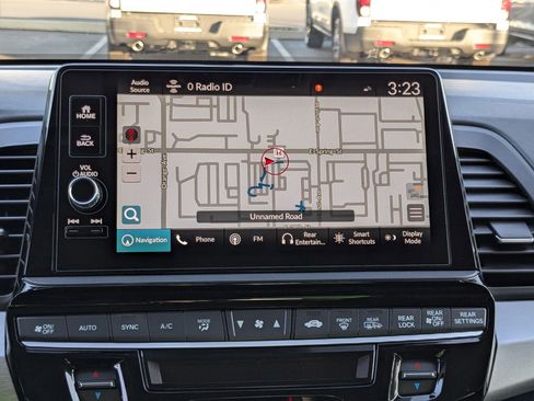 New 2026 Honda Odyssey Touring image 11