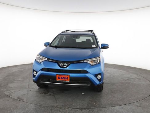 Used 2016 Toyota RAV4 Limited AWD/4WD image 4
