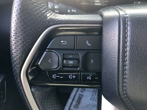 Used 2023 Toyota Sequoia Limited image 15