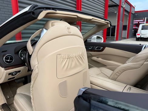 Used 2016 Mercedes-Benz SL 400 image 29