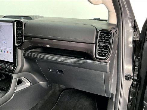 Used 2025 Ford Ranger Lariat w/ Trailer Tow Package image 22