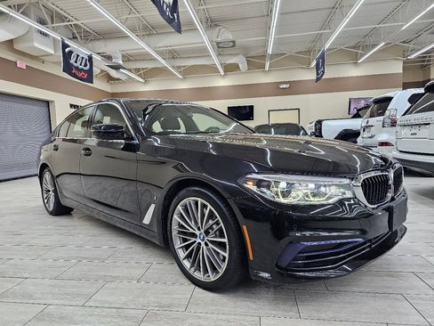 Used 2019 BMW 530e w/ Premium Package image 5