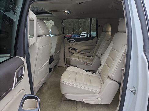 Used 2019 GMC Yukon XL Denali w/ Denali Ultimate Package image 11