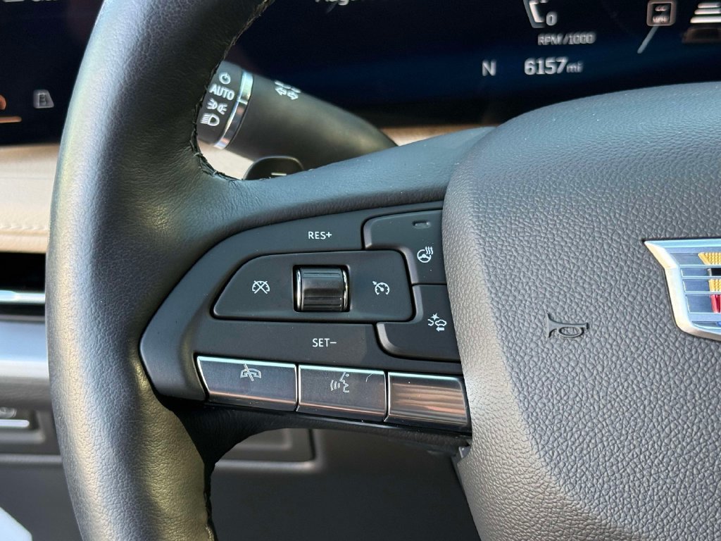 Certified 2025 Cadillac XT4 Premium Luxury FWD image 35