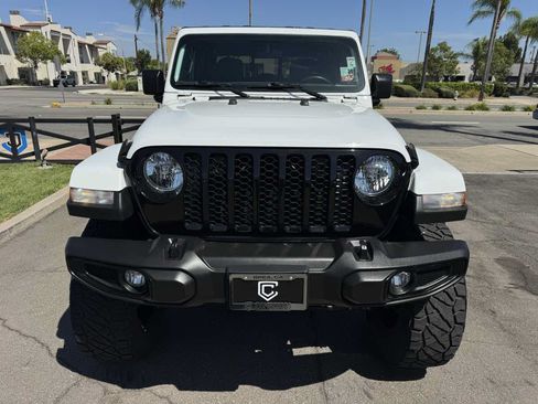 Used 2022 Jeep Gladiator Sport AWD/4WD image 11