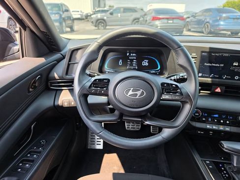 Certified 2025 Hyundai Elantra Sport FWD image 16
