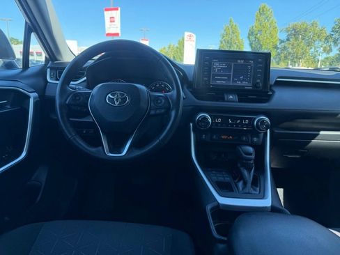 Used 2020 Toyota RAV4 XLE w/ Convenience Package AWD/4WD image 22