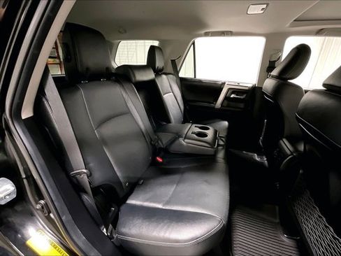 Used 2021 Toyota 4Runner Limited AWD/4WD image 27