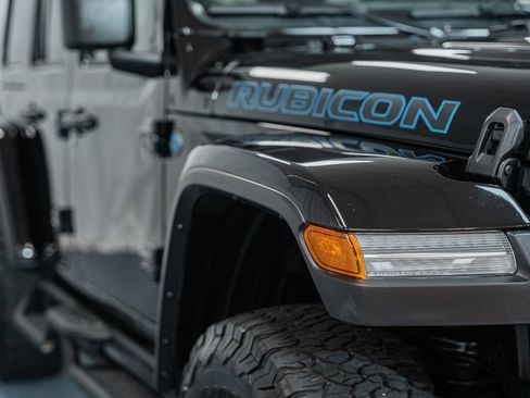 Used 2024 Jeep Wrangler Unlimited Rubicon 4xe AWD/4WD image 17
