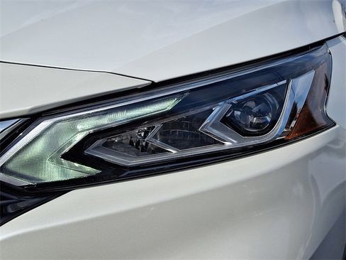 Used 2021 Nissan Altima 2.5 Platinum image 8