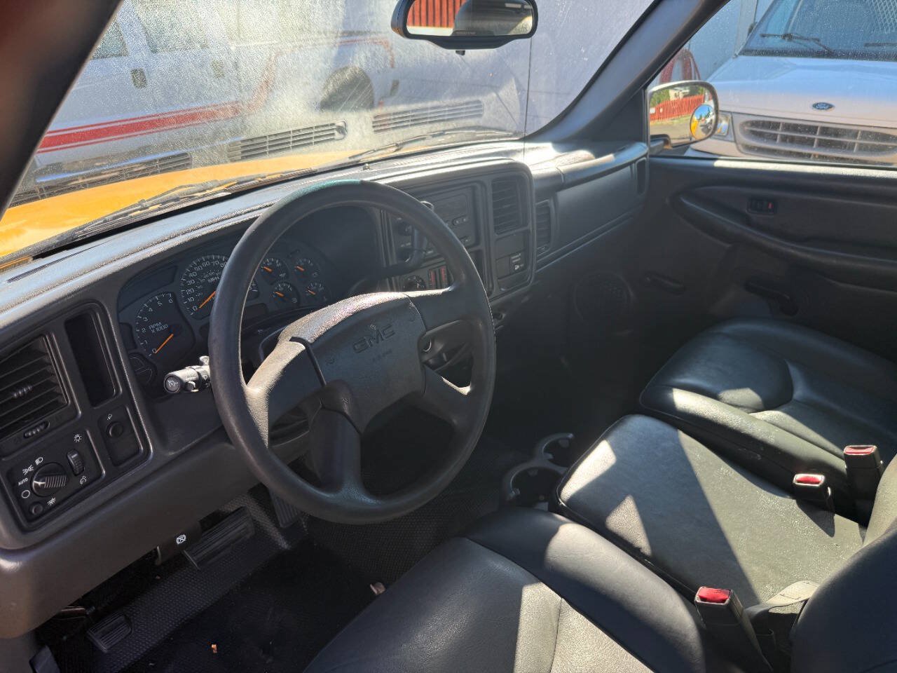 Used 2003 GMC Sierra 2500 W/T RWD image 18