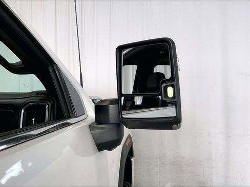 Used 2020 GMC Sierra 2500 Denali w/ Denali Ultimate Package image 11