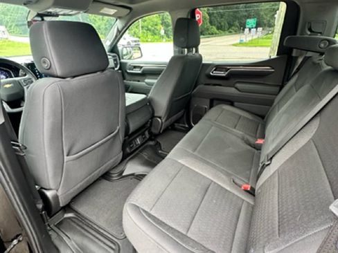 Used 2025 Chevrolet Silverado 1500 LT w/ Protection Package RWD image 17