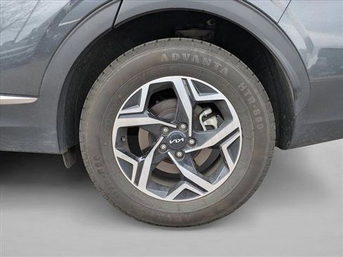 Used 2024 Kia Sportage LX image 21