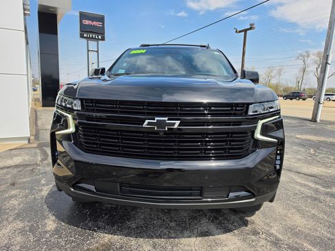 Used 2024 Chevrolet Tahoe RST w/ Luxury Package image 2