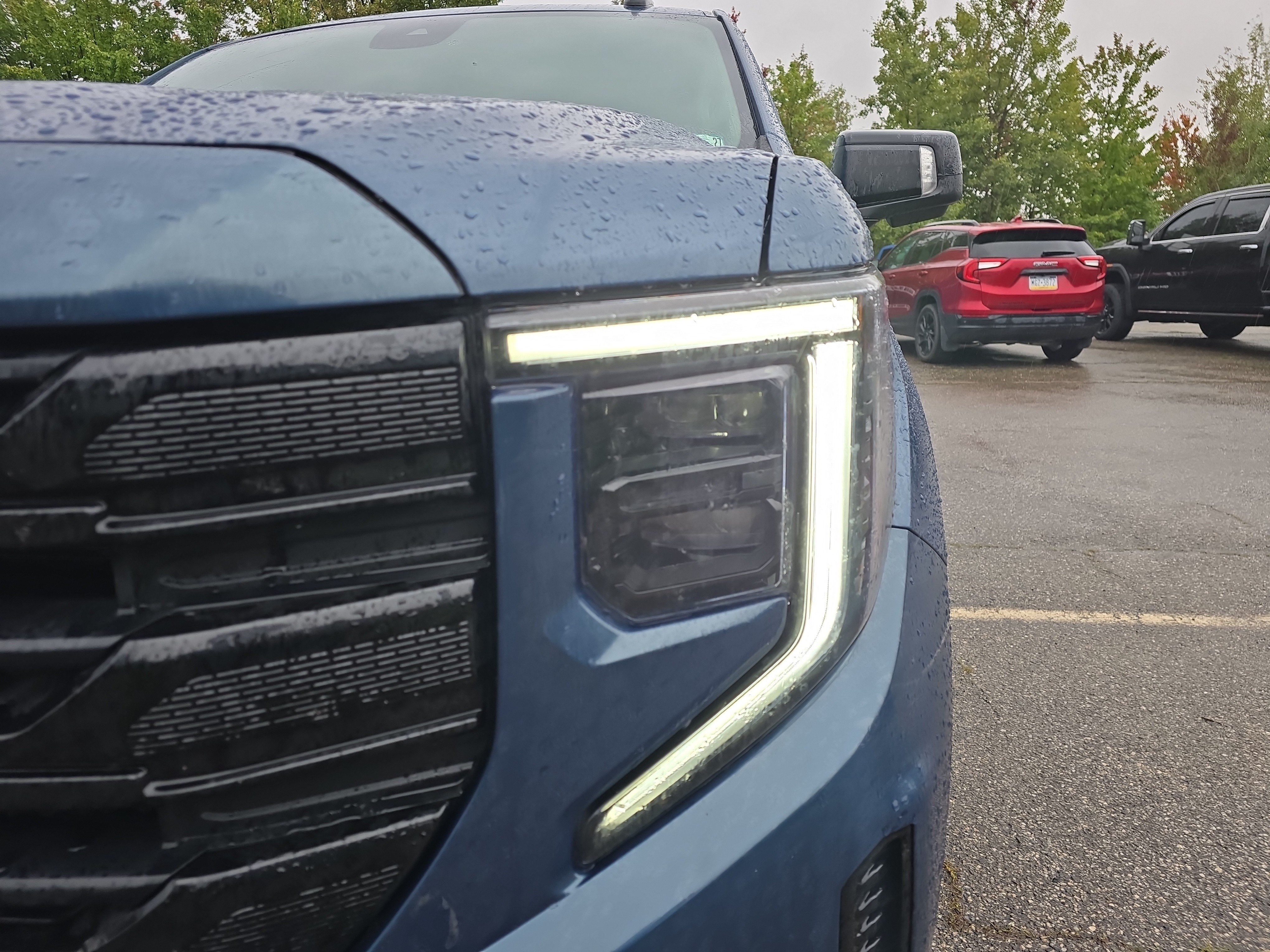 Used 2026 GMC Sierra 1500 Elevation w/ Elevation Premium Package AWD/4WD image 12