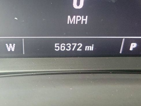 Used 2018 Chevrolet Equinox LT FWD image 15