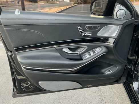 Used 2018 Mercedes-Benz Maybach S 560 4MATIC image 32