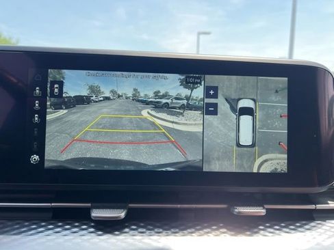 Used 2024 Kia Carnival SX Prestige FWD image 20