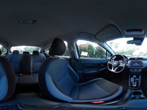 Used 2025 Nissan Versa SV FWD image 40