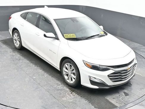 Used 2025 Chevrolet Malibu LT image 36