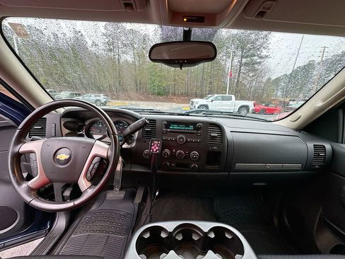Certified 2011 Chevrolet Silverado 1500 LT w/ Interior Plus Package image 3