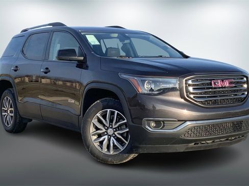 Used 2017 GMC Acadia SLE w/ Driver Alert Package I image 3