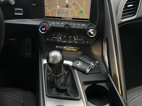 Used 2016 Chevrolet Corvette Z06 w/ 3LZ Preferred Equipment Group RWD image 7