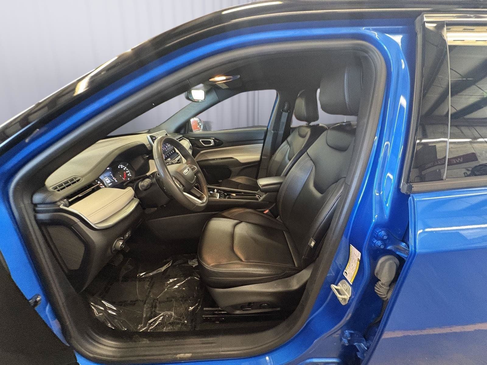 Used 2024 Jeep Compass Limited AWD/4WD image 22