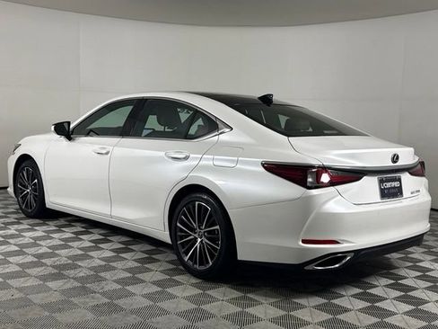Used 2025 Lexus ES 350 w/ Premium Package FWD image 7