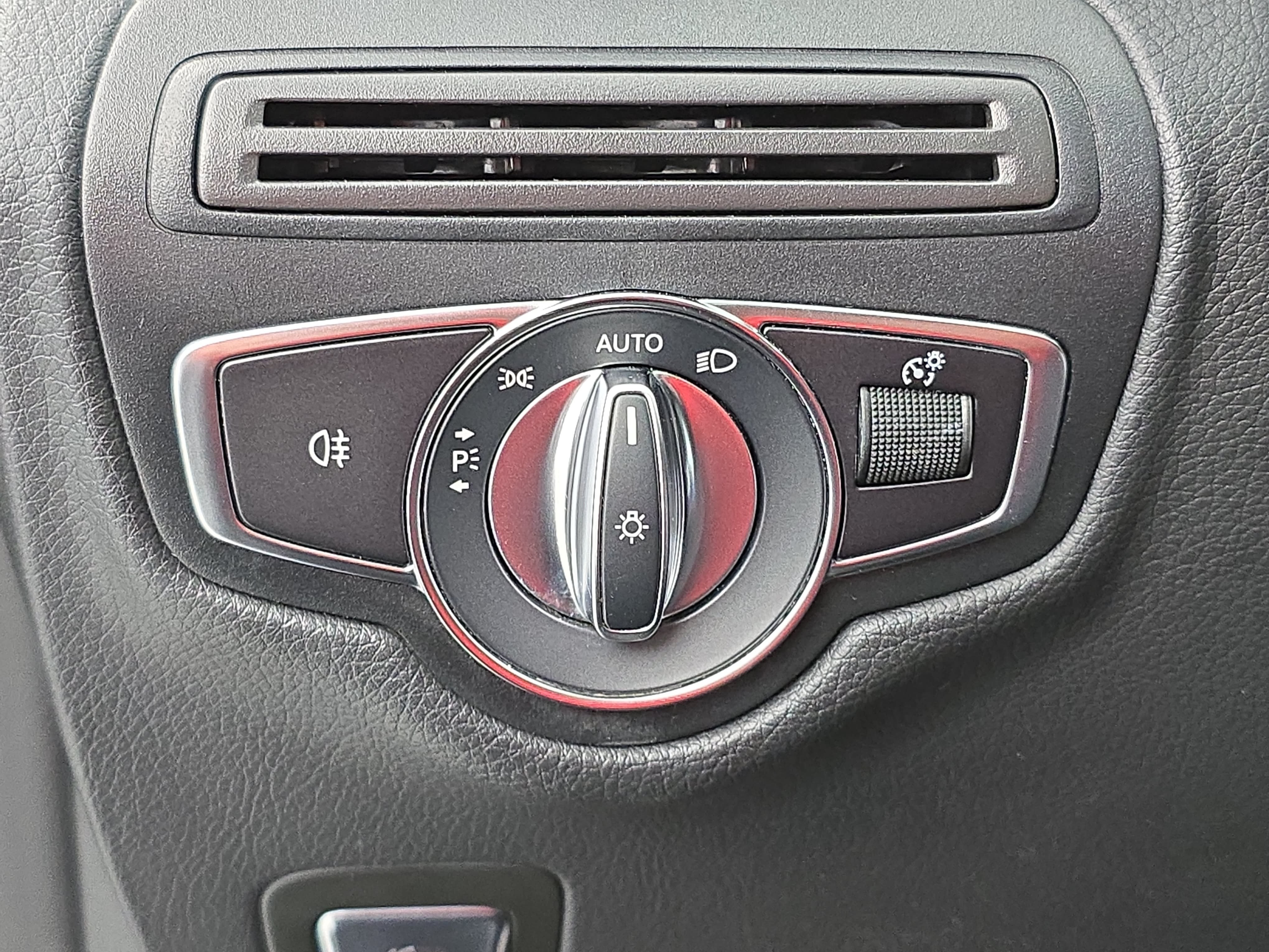 Certified 2023 Mercedes-Benz GLC 300 4MATIC Coupe image 26