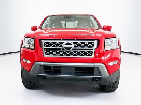 Used 2023 Nissan Frontier SV w/ Technology Package AWD/4WD image 2