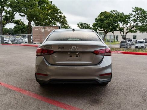 Used 2021 Hyundai Accent SEL image 5