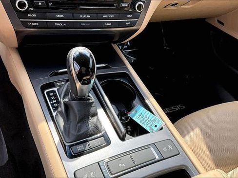 Used 2015 Hyundai Genesis 3.8 w/ Option Group 03 RWD image 28