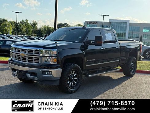 Used 2015 Chevrolet Silverado 1500 LTZ Z71 w/ LTZ Plus Package RWD image 4