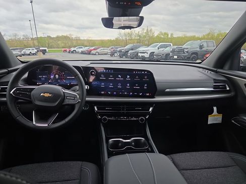 New 2026 Chevrolet Traverse LT AWD/4WD image 9