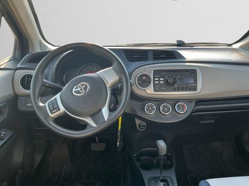 Used 2012 Toyota Yaris LE FWD image 10