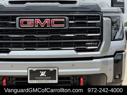 New 2026 GMC Sierra 2500 AT4 w/ AT4 Premium Plus Package AWD/4WD image 8