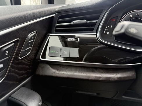 Used 2023 Audi Q7 2.0T Premium Plus w/ Premium Plus Package image 25