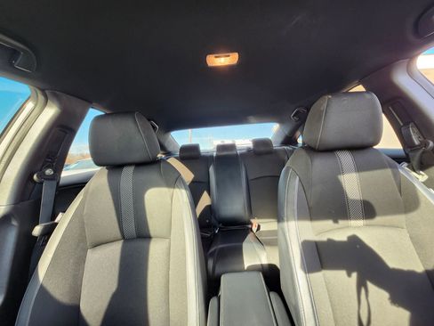 Used 2019 Honda Civic Sport image 14