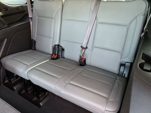 Used 2021 GMC Yukon SLT image 35