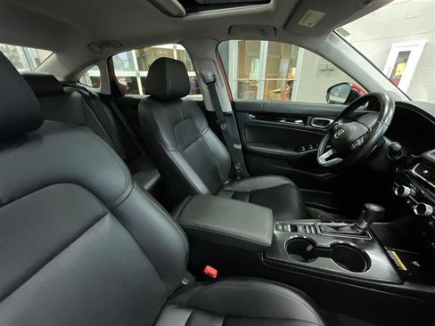 Used 2024 Honda Civic Touring image 33