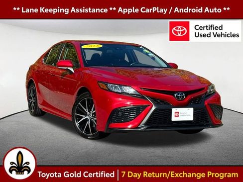 Certified 2023 Toyota Camry SE image 1