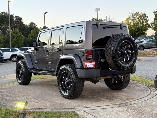 Used 2017 Jeep Wrangler Unlimited Sahara AWD/4WD image 5