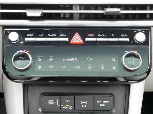 New 2026 Hyundai Tucson Limited image 11