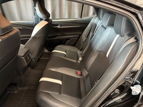 Used 2025 Toyota Camry SE FWD image 10