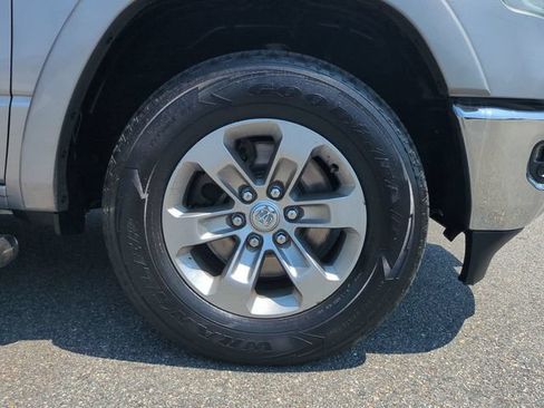 Used 2022 RAM 1500 Laramie AWD/4WD image 11