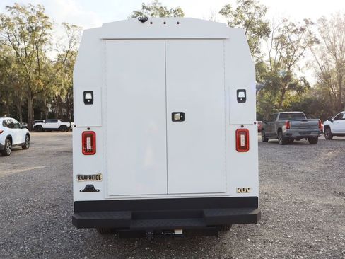 New 2025 GMC Savana 3500 w/ Power Convenience Package RWD image 5