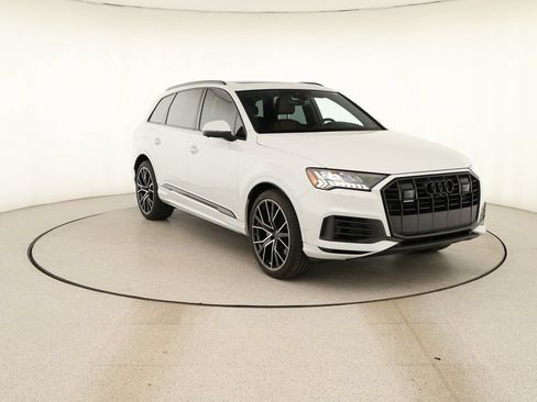 Certified 2023 Audi Q7 3.0T Prestige w/ Prestige Package AWD/4WD image 10